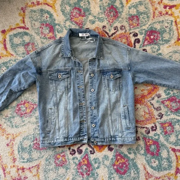 Classic Light Blue Denim Jacket for Women - Picture 2 of 2
